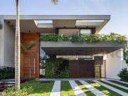 Lindíssima casa de Alto padrão na Riviera de São Lourenço