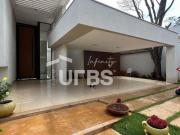 Lindíssima casa localizada no Residencial Parque dos Cisnes