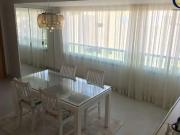 Lindo apartamento com armários em todos os cômodos, ar...