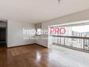 Lindo Apartamento em local privilegiado de Moema