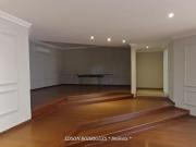 LINDO APARTAMENTO GRANDE * EXCELENTE LOCALIZAÇÃO