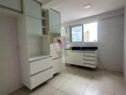 Lindo apartamento localizado a poucos metros da praia de...