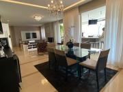 Lindo apartamento mobiliado com 03 suítes e varanda...
