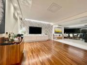 Lindo Apartamento reformado com vista panorâmica, ar...