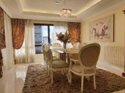 LINDO APARTAMENTO SEMIMOBILIADO E TOTALMENTE REFORMADO...