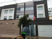 Lindo departamento en 1er piso con amplia terraza