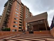 Lindo Duplex Remodelado en club house con piscina