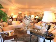 LINDO E ELEGANTE APARTAMENTO PRÓXIMO AO CLUBE CURITIBANO...