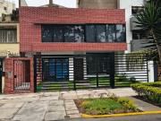 LINDO INMUEBLE EN 1ER PISO TIPO CASA CON JARDIN ZONA SEGURA