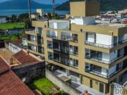 Lindo loft a 150 mts da praia do Perequê Açú c/ piscina