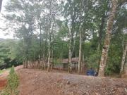 Lindo lote com casa inacabada vizinho a área de preservação