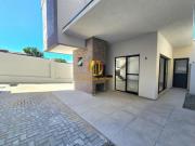 Lindo sobrado 3 quartos sendo 1 suíte não geminado no...