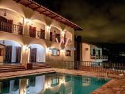 Lindo Sobrado a 300m da Praia, com 7 dormitórios à...