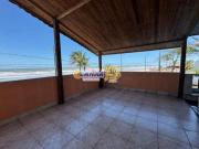 Lindo Sobrado à Venda em Mongaguá Com piscina, Frente Mar!