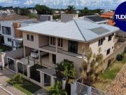 LINDO SOBRADO ALTO PADRÃO COM 6 SUÍTES, BANHEIRA DE...