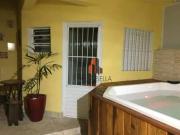 Lindo sobrado Baeta Neves