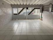 LINDO SOBRADO COM 3 QUARTOS BEM LOCALIZADO