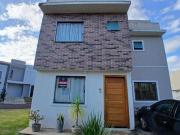 Lindo Sobrado em condominio