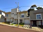 Lindo Sobrado em Condomínio fechado no Abranches