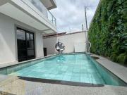 Lindo Sobrado Mobiliado 03 Suítes Piscina e...