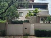 Lindo sobrado para venda ou locação próximo Hípica