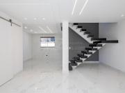 Lindo sobrado triplex, 104m por R 599.900 Bairro Alto...