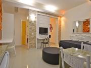 Lindo studio silencioso para 3 pessoas com maquina de...