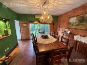 Liniers casa 4 ambientes con jardin, patio y...