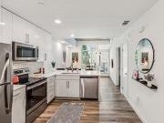 Link Apartments® Four12 A2