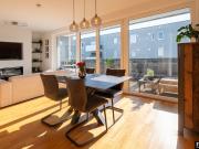 LINZ: Neuwertig & lichtdurchflutet mit Balkon und Tiefgarage