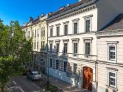 Linz: Stilvolles privates Stadthaus mit Innenhof Oase!