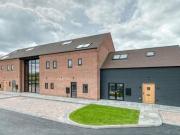 Lion Lamb Barns, Droitwich Road, 2 Bedroom Apartment