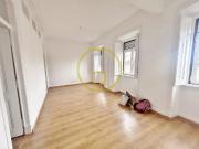 LISBOA ALTO STº AMARO em ALCÂNTARA apart. T3 com 1wc...