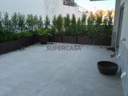 Lisboa, T2 e T3 novos, estacionamento, área exterior...