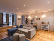 Lisbon Lisbon 1100 390 71512788