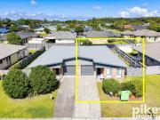 Listed $679,900 >> SOLD $690,500 Listed $679,900 >> SOLD $690,500