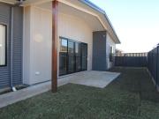 Live Comfortably in Calderwood: Stylish Apartment...