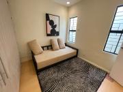 Live Connected: Townhouse in Highly Accessible...