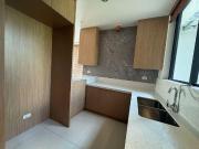 Live Gracefully in This Stylish E. Rodriguez, Quezon...