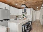 Live in the heart of Seminole Heights! Highend fin Live in the heart of Seminole Heights! Highend fin