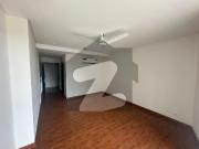 Live The Golf Lifestyle! 3 Bed Non Furnished Apartment...