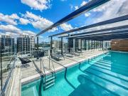 Live The Hamilton Lifestyle !