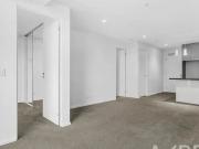 live the high life at southbank grand – spacious 2...
