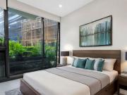 Live the High Life Pristine Apartment in South Yarra!