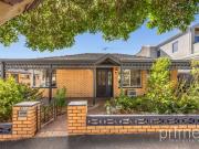 Live the Pakington Street Lifestyle!