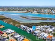 Live the Peaceful Canal Dream