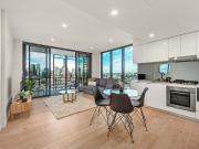 LIVE THE SOUTH BRISBANE LIFESTYLE. OR LET IT PAY FOR ITSELF