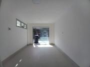 Livia Machado aluga conjunto de lojas 188,83 mÂ² em...