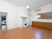LIVING THE LIFE CLOSE TO BEAUFORT CAFE STRIP @ $850 per week LIVING THE LIFE CLOSE TO BEAUFORT CAFE STRIP @ $850 per week
