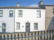 Llanbedrog, Pwllheli, 2 Bedroom Terraced